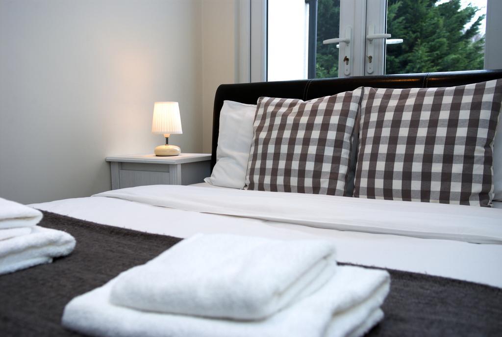 Guest House ลอนดอน ภายนอก รูปภาพ